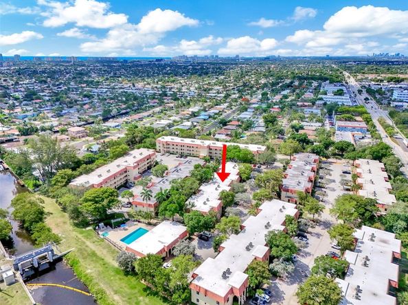 132 S Cypress Rd 518, Pompano Beach FL 33060