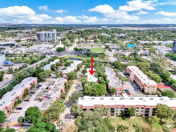 132 S Cypress Rd 518, Pompano Beach FL 33060