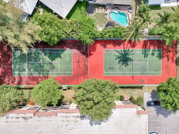 132 S Cypress Rd 518, Pompano Beach FL 33060