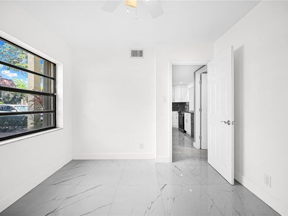 132 S Cypress Rd 518, Pompano Beach FL 33060