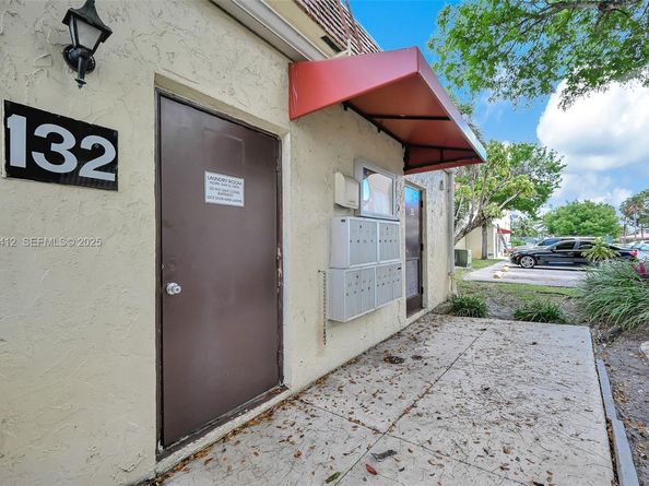 132 S Cypress Rd 518, Pompano Beach FL 33060