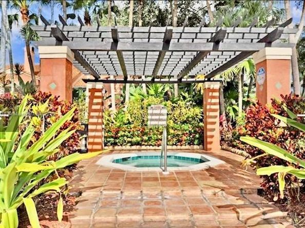 3239 Clint Moore Rd 207, Boca Raton FL 33496