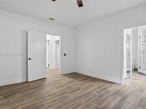 6582 Via Regina 6582, Boca Raton FL 33433