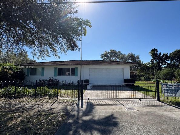 4990 NW 31st Ave, Miami FL 33142