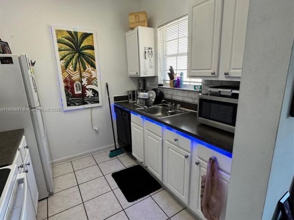 2151 NW 96th Ter 15G, Pembroke Pines FL 33024