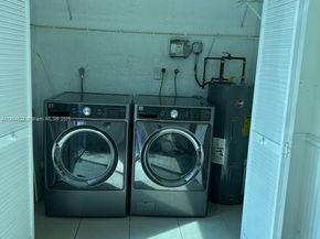 23 N Valencia Dr 232, Davie FL 33324