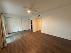 23 N Valencia Dr 232, Davie FL 33324