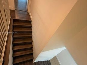 23 N Valencia Dr 232, Davie FL 33324