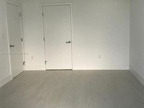 16385 Biscayne Blvd. 1902, North Miami Beach FL 33160
