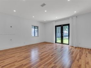 549 NE 12th Ave #1, Fort Lauderdale FL 33301