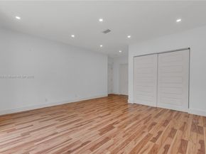 549 NE 12th Ave #1, Fort Lauderdale FL 33301