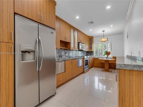 549 NE 12th Ave #1, Fort Lauderdale FL 33301