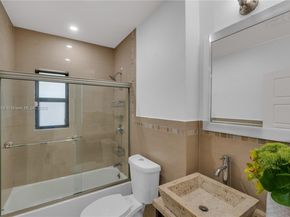 549 NE 12th Ave #1, Fort Lauderdale FL 33301