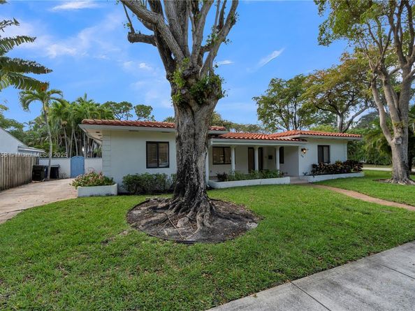 549 NE 12th Ave #1, Fort Lauderdale FL 33301