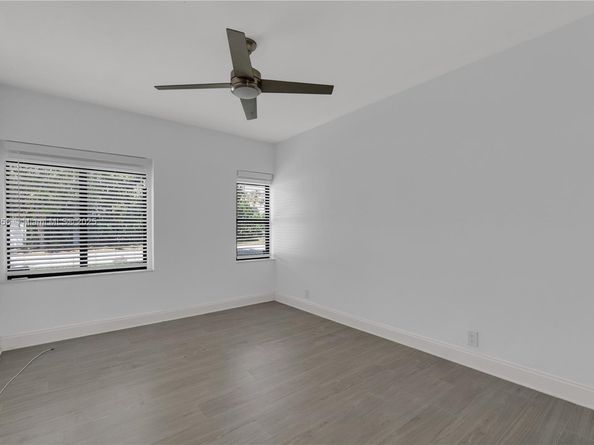 549 NE 12th Ave #1, Fort Lauderdale FL 33301
