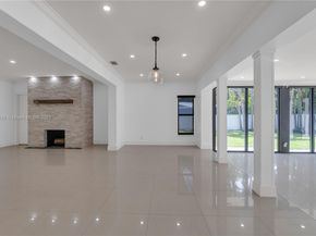549 NE 12th Ave #1, Fort Lauderdale FL 33301