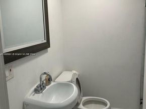 286 NW 57th St, Miami FL 33127