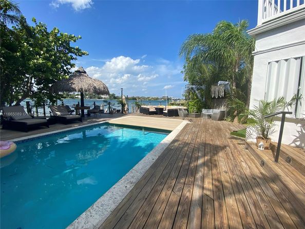1531 Stillwater Dr, Miami Beach FL 33141