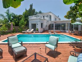 1531 Stillwater Dr, Miami Beach FL 33141