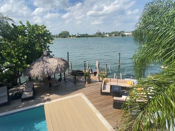 1531 Stillwater Dr, Miami Beach FL 33141