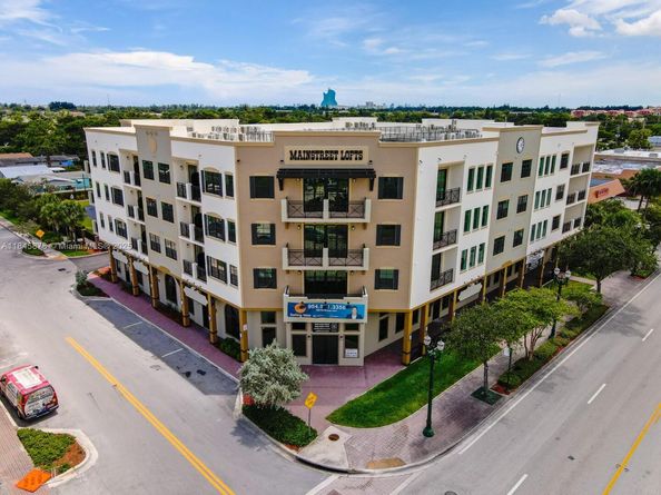 4100 SW 64th Ave 301, Davie FL 33314