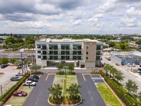 4100 SW 64th Ave 301, Davie FL 33314