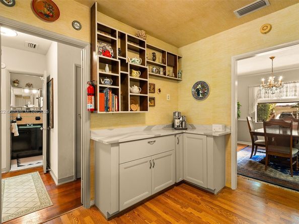 430 NE 52nd Ter, Miami FL 33137