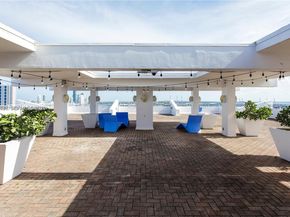 11 Island Ave PH5, Miami Beach FL 33139