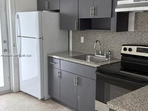 67 NW 34th St, Miami FL 33127