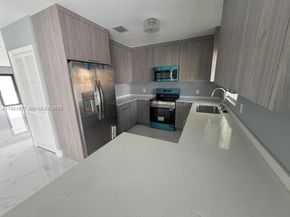 644 NW 6th Ct, Hallandale Beach FL 33009
