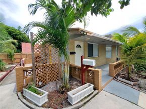 312 N 9th Ave N, Lake Worth FL 33460