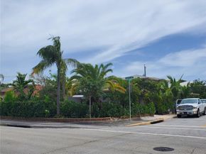 312 N 9th Ave N, Lake Worth FL 33460