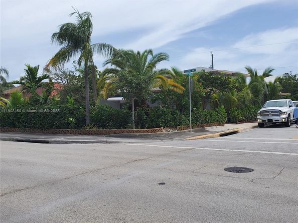312 N 9th Ave N, Lake Worth FL 33460