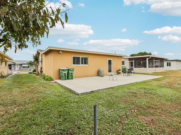 6003 NW 74th Ave, Tamarac FL 33321