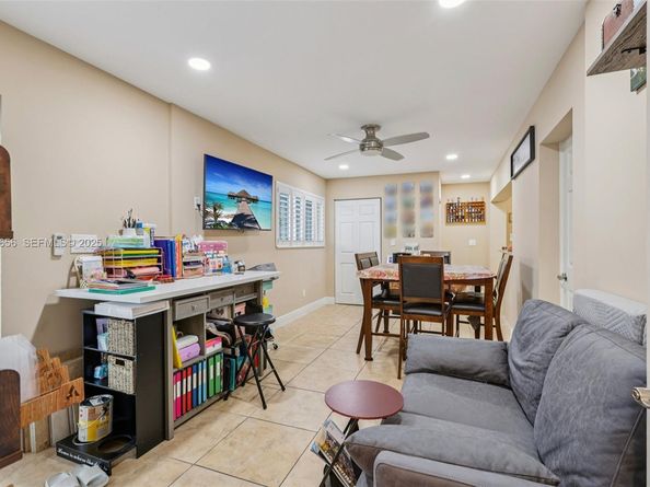 6003 NW 74th Ave, Tamarac FL 33321