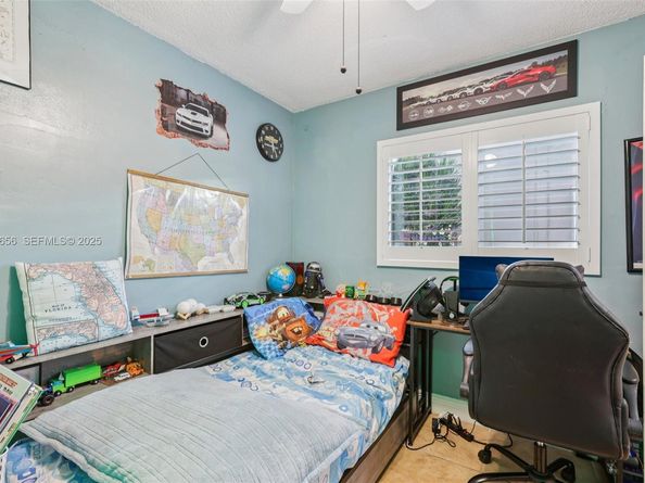 6003 NW 74th Ave, Tamarac FL 33321