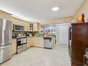 6003 NW 74th Ave, Tamarac FL 33321