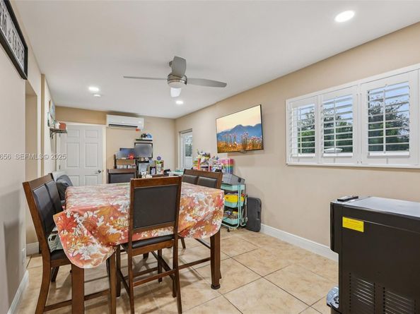 6003 NW 74th Ave, Tamarac FL 33321