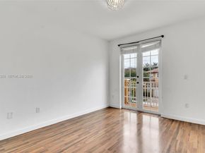 11321 NW 84th St, Doral FL 33178