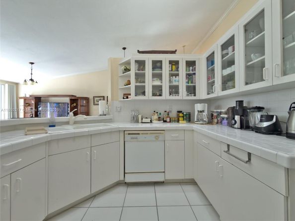 10024 NW 43nd TER, Doral FL 33178