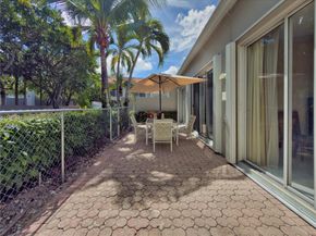 10024 NW 43nd TER, Doral FL 33178