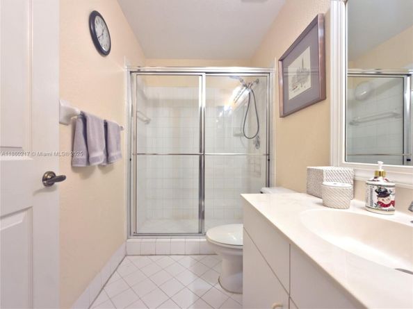 10024 NW 43nd TER, Doral FL 33178