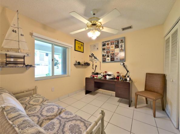 10024 NW 43nd TER, Doral FL 33178