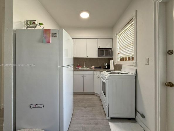 3121-3123 SW 25th Ter, Miami FL 33133