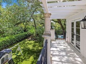 506 Sunset Dr, Coral Gables FL 33143