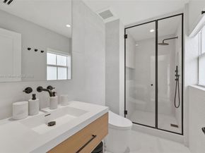 506 Sunset Dr, Coral Gables FL 33143