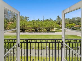 506 Sunset Dr, Coral Gables FL 33143