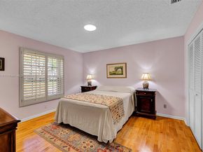 444 Glenbrook Dr, Atlantis FL 33462