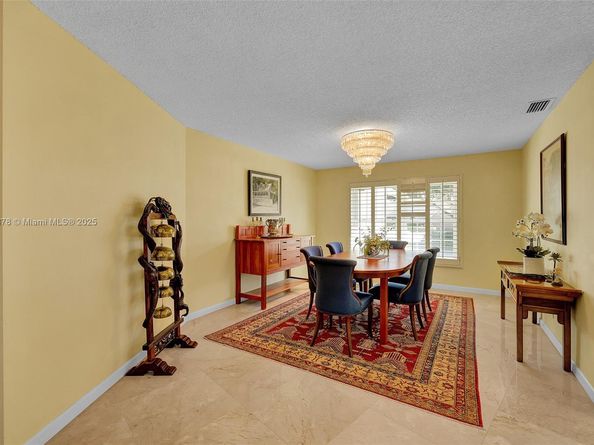 444 Glenbrook Dr, Atlantis FL 33462