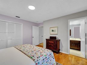 444 Glenbrook Dr, Atlantis FL 33462